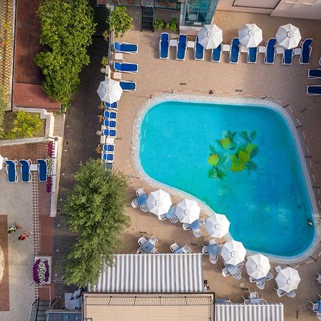 Hotel Garda Bellevue Лимоне сул Гарда Екстериор снимка