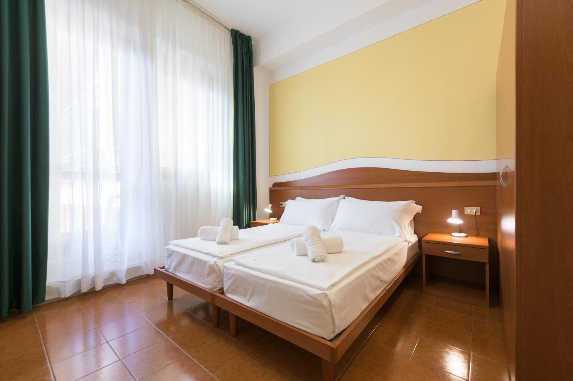 Hotel Garda Bellevue Лимоне сул Гарда Екстериор снимка