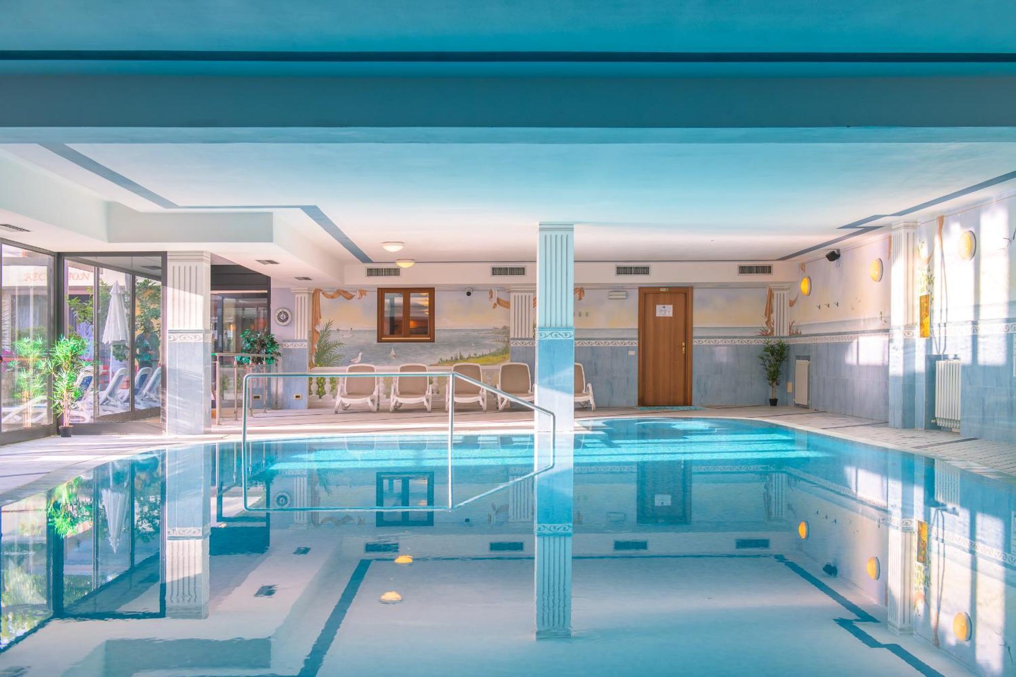 Hotel Garda Bellevue Лимоне сул Гарда Екстериор снимка